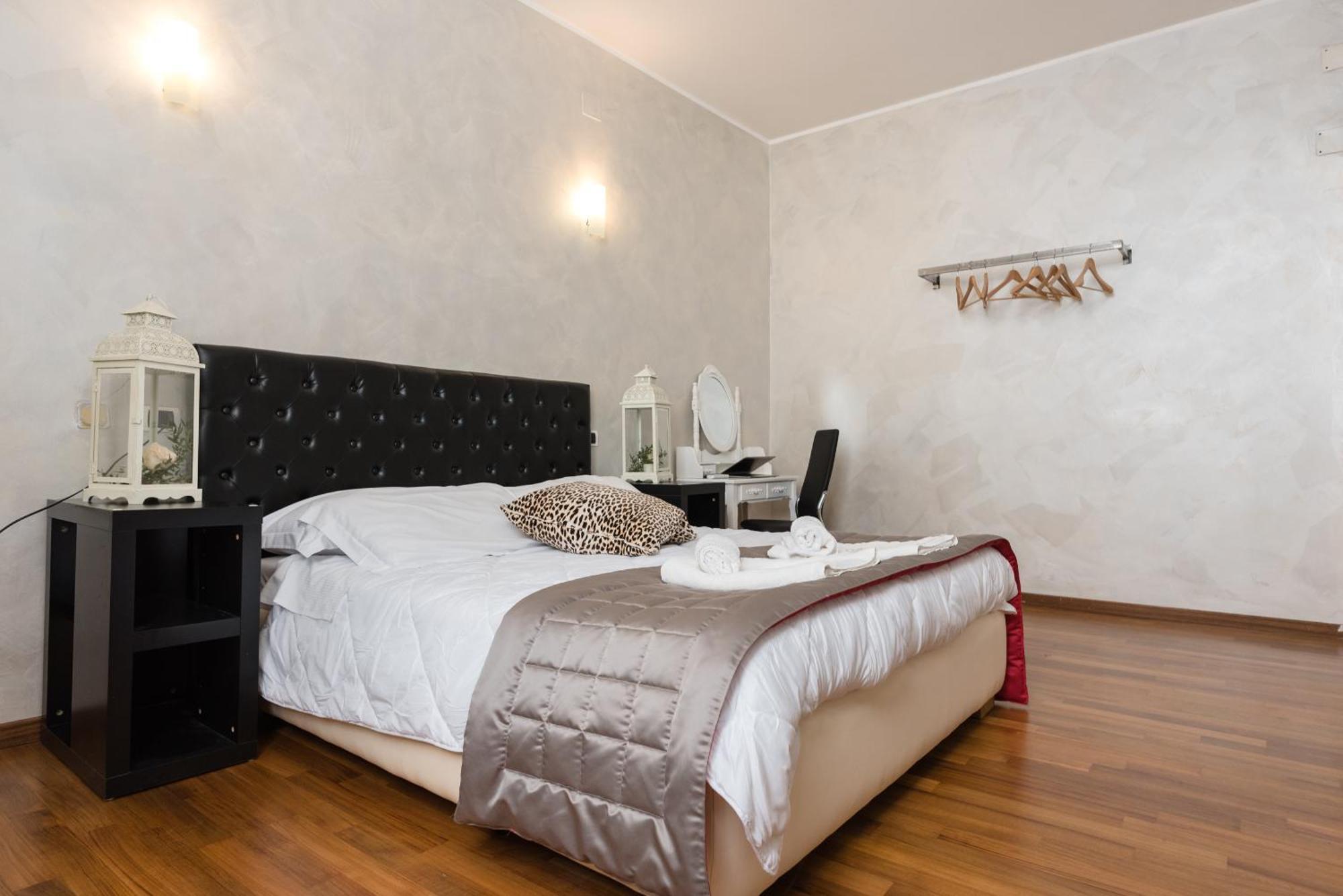 Prince'S Suite - Budget Rooms & Apt Piazza Del Popolo Rom Exterior foto